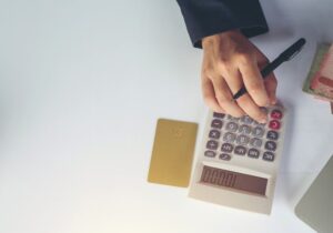 غرامات المخالفين لنظام تملك العقارات للأجانب