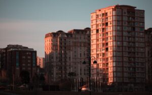 تأثير تجميد الإيجارات في أسعار السكن في الرياض